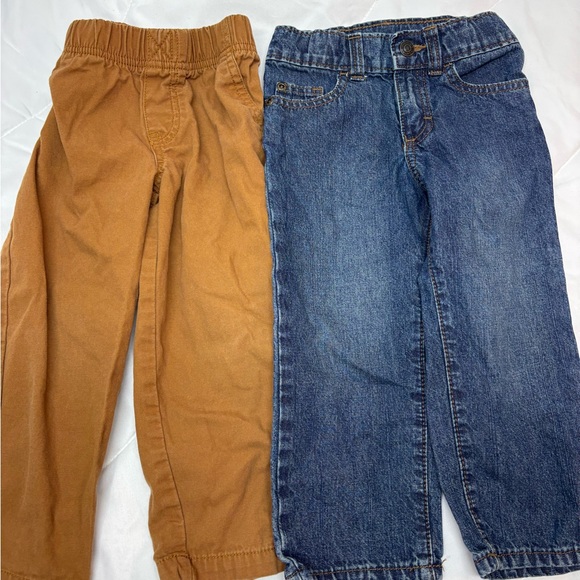 Bundle of 2 pants and 1 short sleeve shirt Wrangler Jeans, Carters Tan pants - Picture 4 of 6